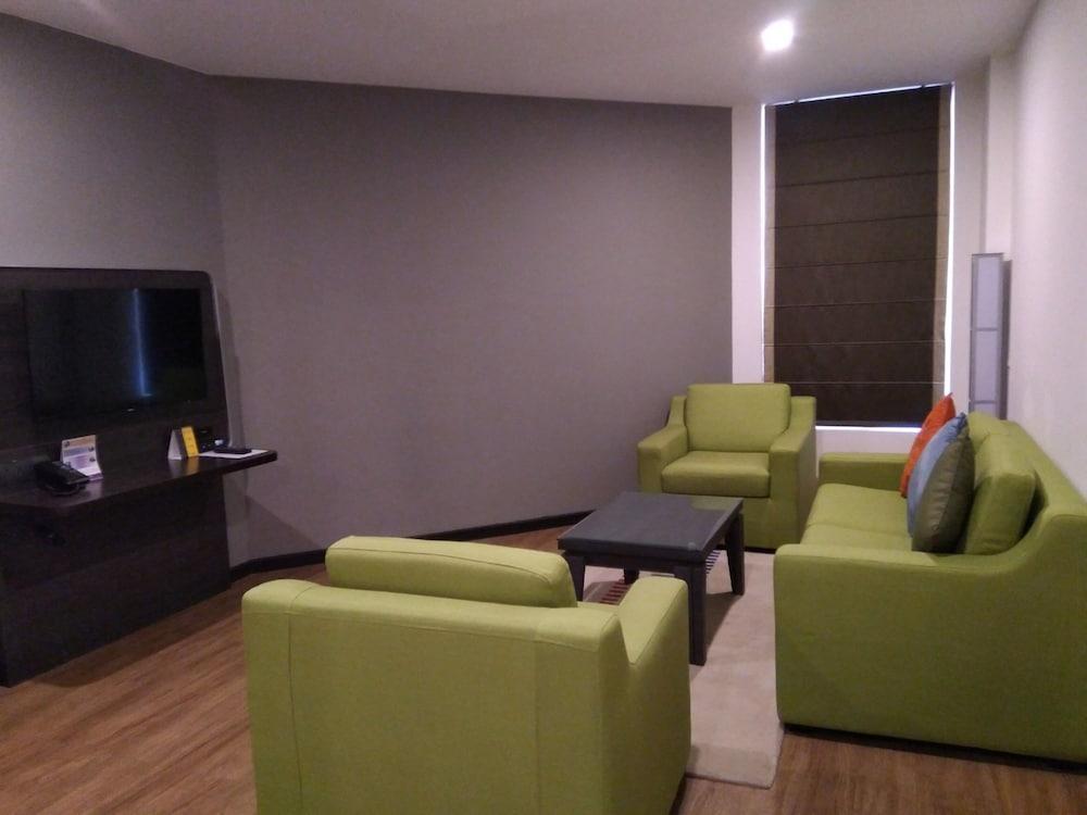 Park Inn By Radisson Amritsar Airport Exterior photo